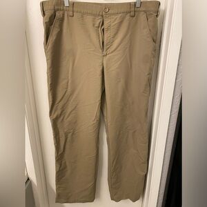 Under Armour Golf pants size 38/30